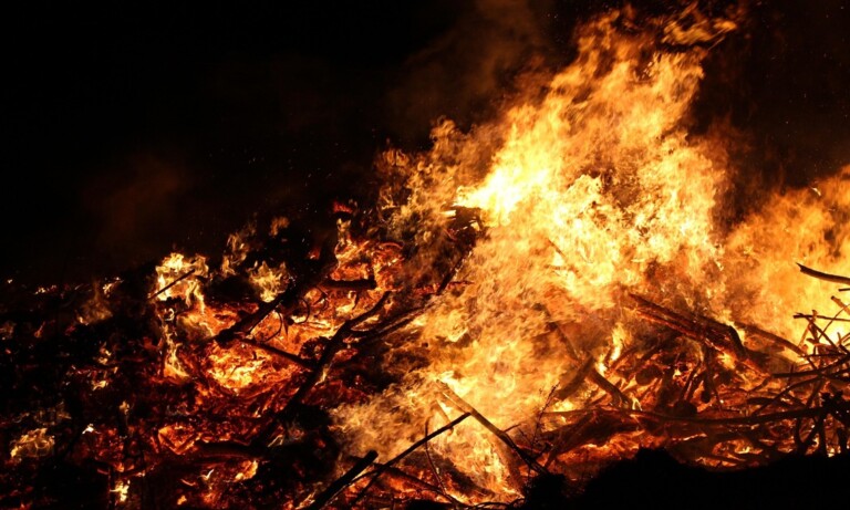 Tipps für ein sicheres Osterfeuer – Anmelden, beaufsichtigen, kontrollieren – so wird das Osterfeuer gelingen