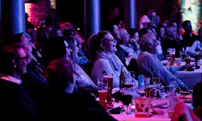 Locationwechsel bei der 5. Komischen Nacht in Lingen – Zusätzliche im R-Café verfügbar