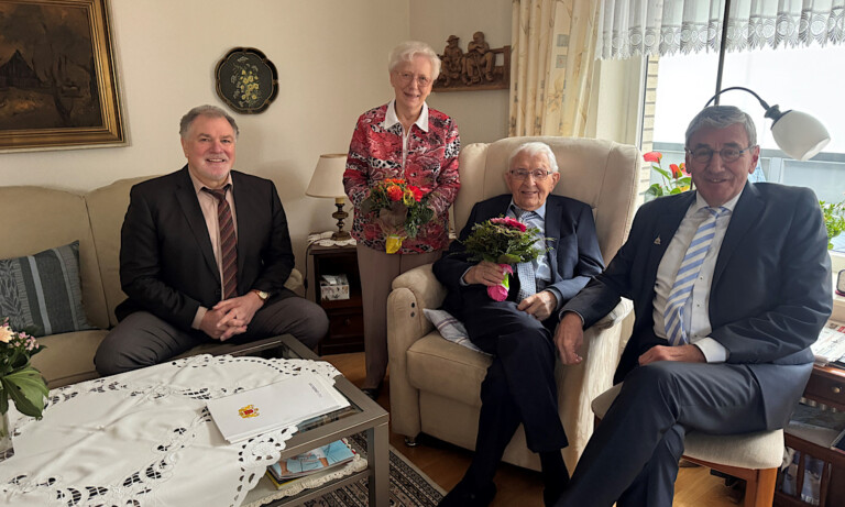 103 Jahre voller Lebensfreude – Stadt Lingen gratuliert Bernhard Kleene