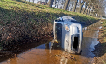 Haren – Autofahrerin landet in Nebenlauf von Kanal