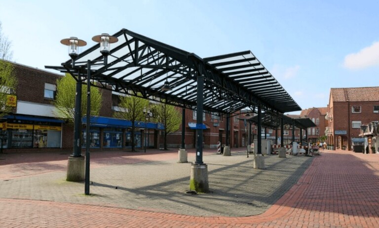 Reinigung der Marktdächer in Haren am 28. April