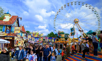 Maikirmes in Nordhorn mit neuen Attraktionen – Beliebtes Familien-Volksfest der Region auf dem Neumarkt