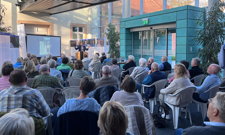 Gelungener Auftakt – Ausstellung „Ostpreußens letzte Kinder“ im Ludmillenhof Sögel eröffnet
