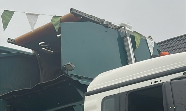 Straßenschmuck bei Schützenfesten darf Müllfahrzeuge nicht behindern