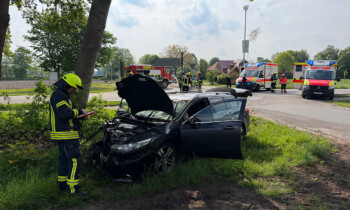 Schwerer Verkehrsunfall auf Süd-Nord-Straße in Oberlangen Moor