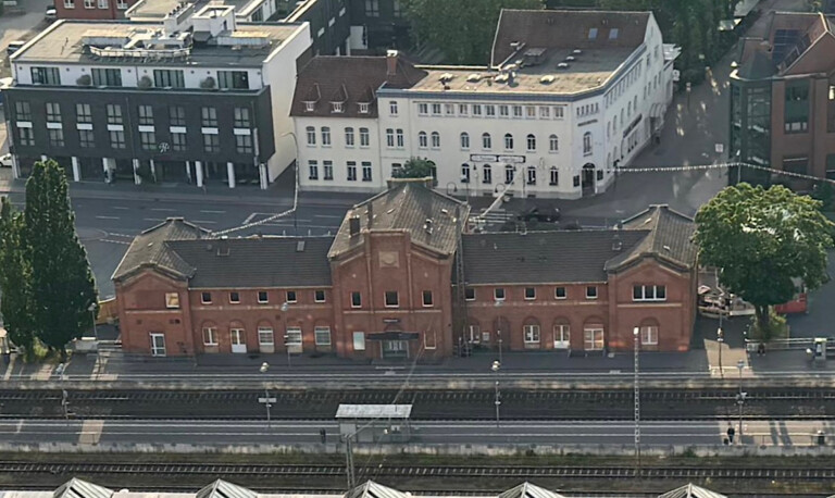 Bahnhofseröffnung am 28. Juni mit großem Familientag, Dampfzugfahrten, Musik und Mitmachaktionen