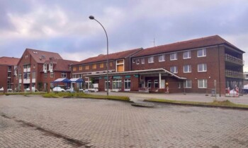 Beginn der Abrissarbeiten für den Neubau des Marien Hospitals in Papenburg