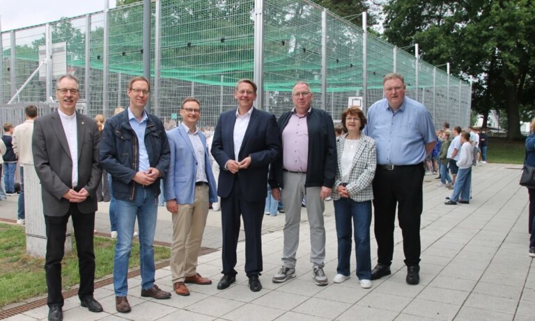 Neues Soccerfeld für Ballspiele am Gymnasium Dörpen eingeweiht