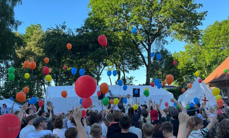 Pfingstzeltlager der Kirchengemeinde St. Maria zum Frieden begeistert über 190 Teilnehmer in Esterwegen