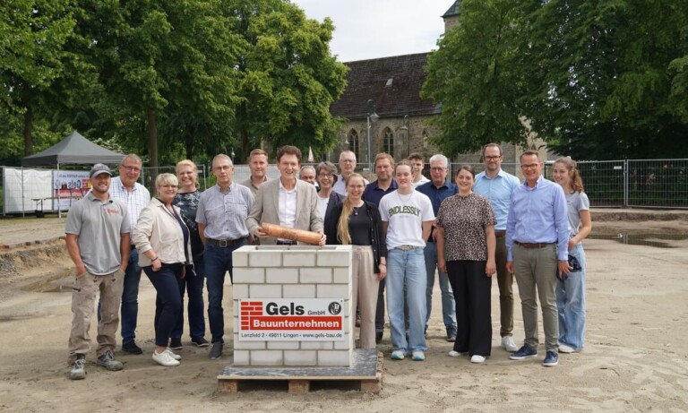 Lingen – Grundstein für neue Kindertagesstätte in Bramsche gelegt