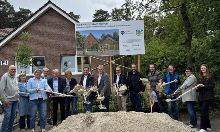 Erster Spatenstich zum Neubau der Mensa für die Grundschule Bokeloh