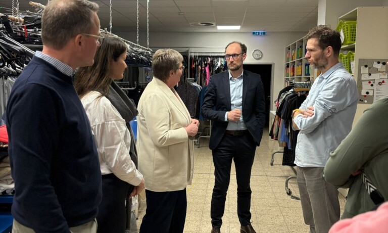 Jens Hofschröer gratuliert zu 100 Jahren SkF in Lingen