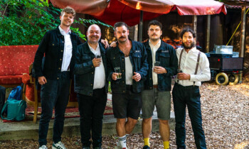 „Liebe 3000“ beim Nordhorner Musiksommer – Fünferpasch der Liebe kommt in den Stadtpark