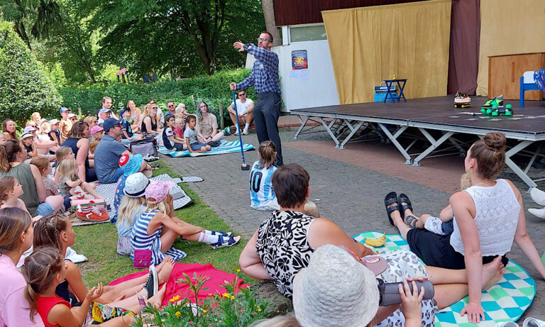 Kindertheater begeistert im Nordhorner Stadtpark