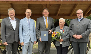 Bundesverdienstkreuz an Geesterin Margaretha Krull verliehen