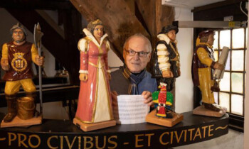Lingen – Sommerliche Melodien erklingen vom Rathausturm