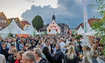 Auf die Lingenerinnen und Lingener ist Verlass: Spanische Nacht trotzt dem Regen und wird zum vollen Erfolg