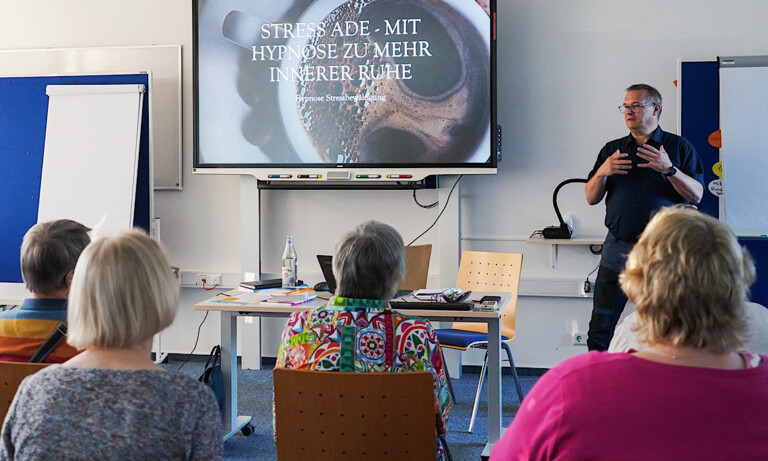 Impulsvortrag „Stress ade – Mit Hypnose zu mehr innerer Ruhe“ bei der VHS Meppen
