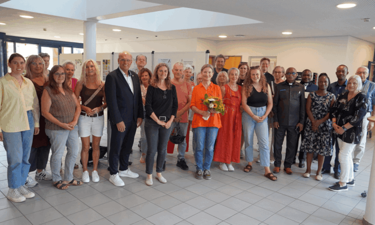 Ausstellung „BEES“ im Lingener Rathaus eröffnet