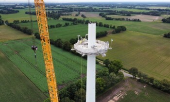 Aus Meppen auf die weltgrößte Windmesse: MFB baut Windräder ohne Sprengung zurück