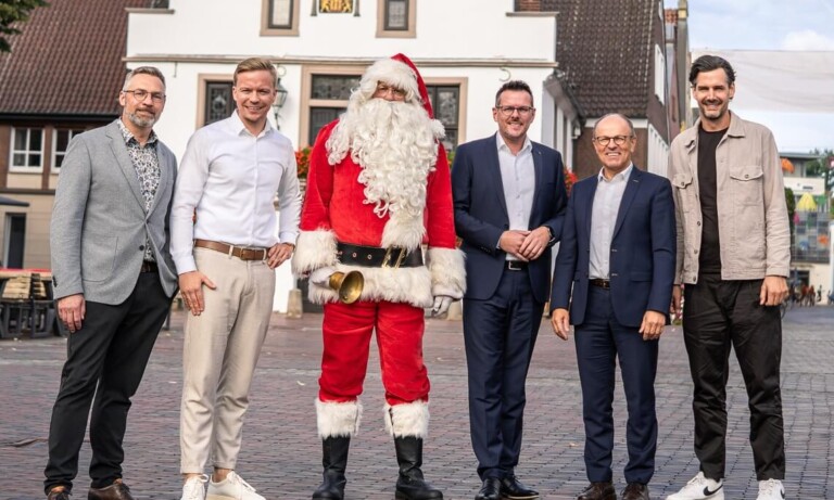 Fliegender Weihnachtsmann hebt auch 2026 wieder über Lingen ab