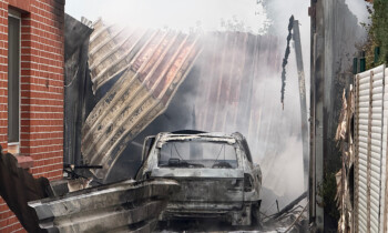 Renkenberge – Pkw brennt unter Carport – Feuer greift auf Wohnhaus über