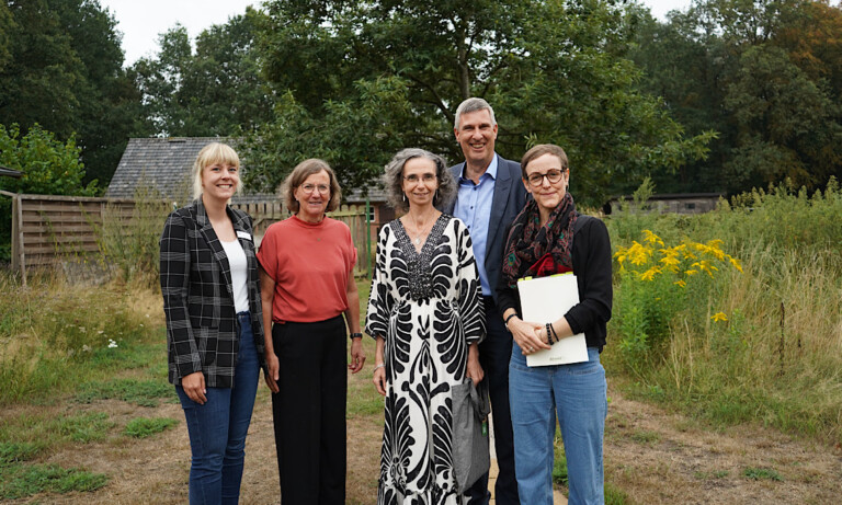Niedersächsische Bingo-Umweltstiftung zu Gast auf dem Kossehof der VHS Meppen