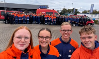 33 Jugendfeuerwehrmitglieder aus dem Emsland meistern erfolgreich die Leistungsspangenabnahme